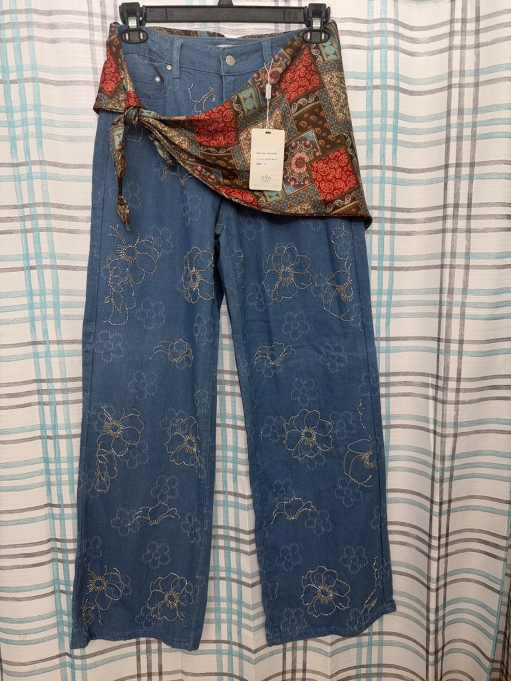 Embroidered Floral Wide-Leg Jeans in Blue with Printed Waist Sash